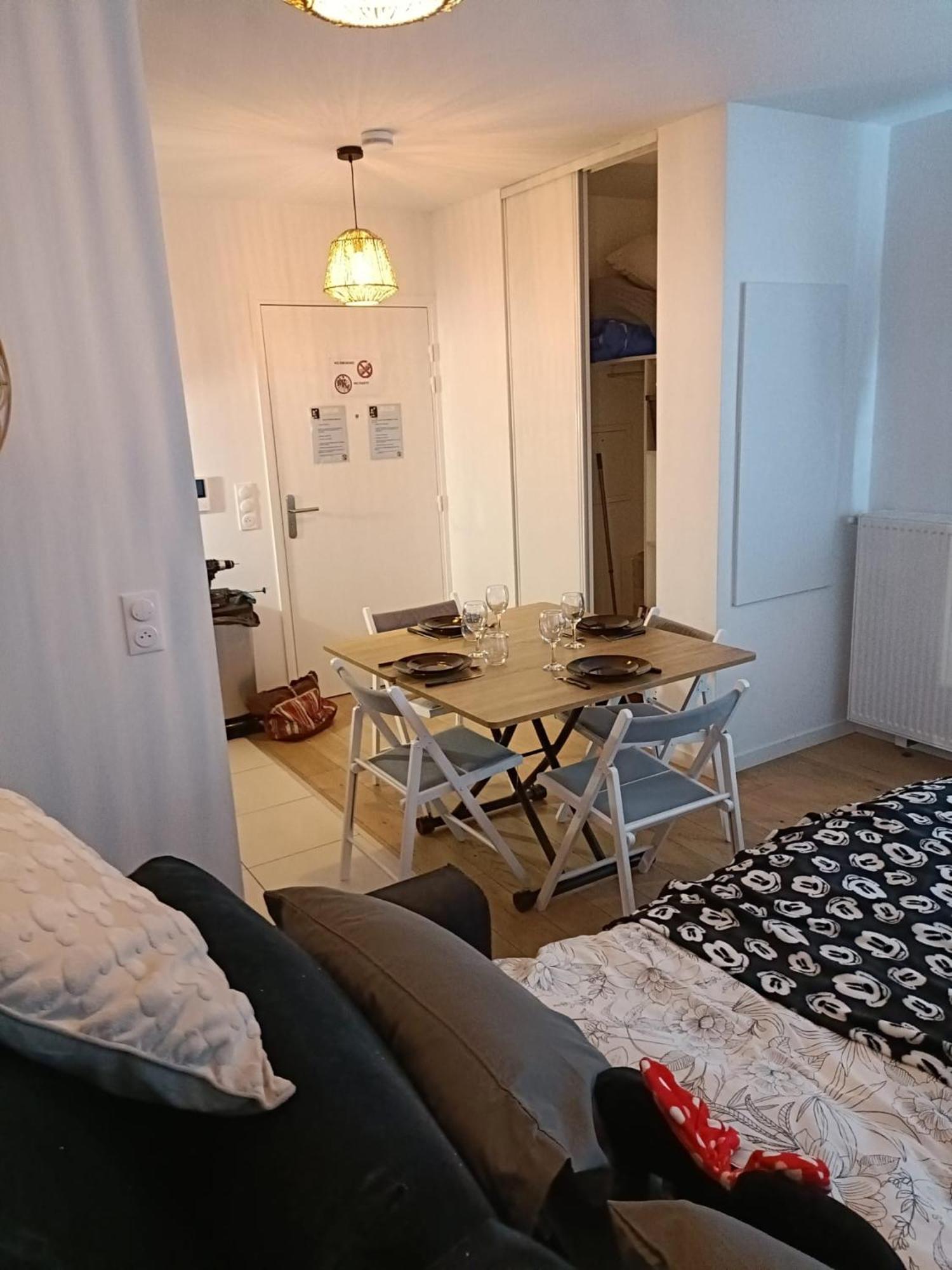 Disney - Paris 5 Min De Disney - Pk Prive Gratuit - 4 Personnes - Terrasse Jardin شيسي المظهر الخارجي الصورة