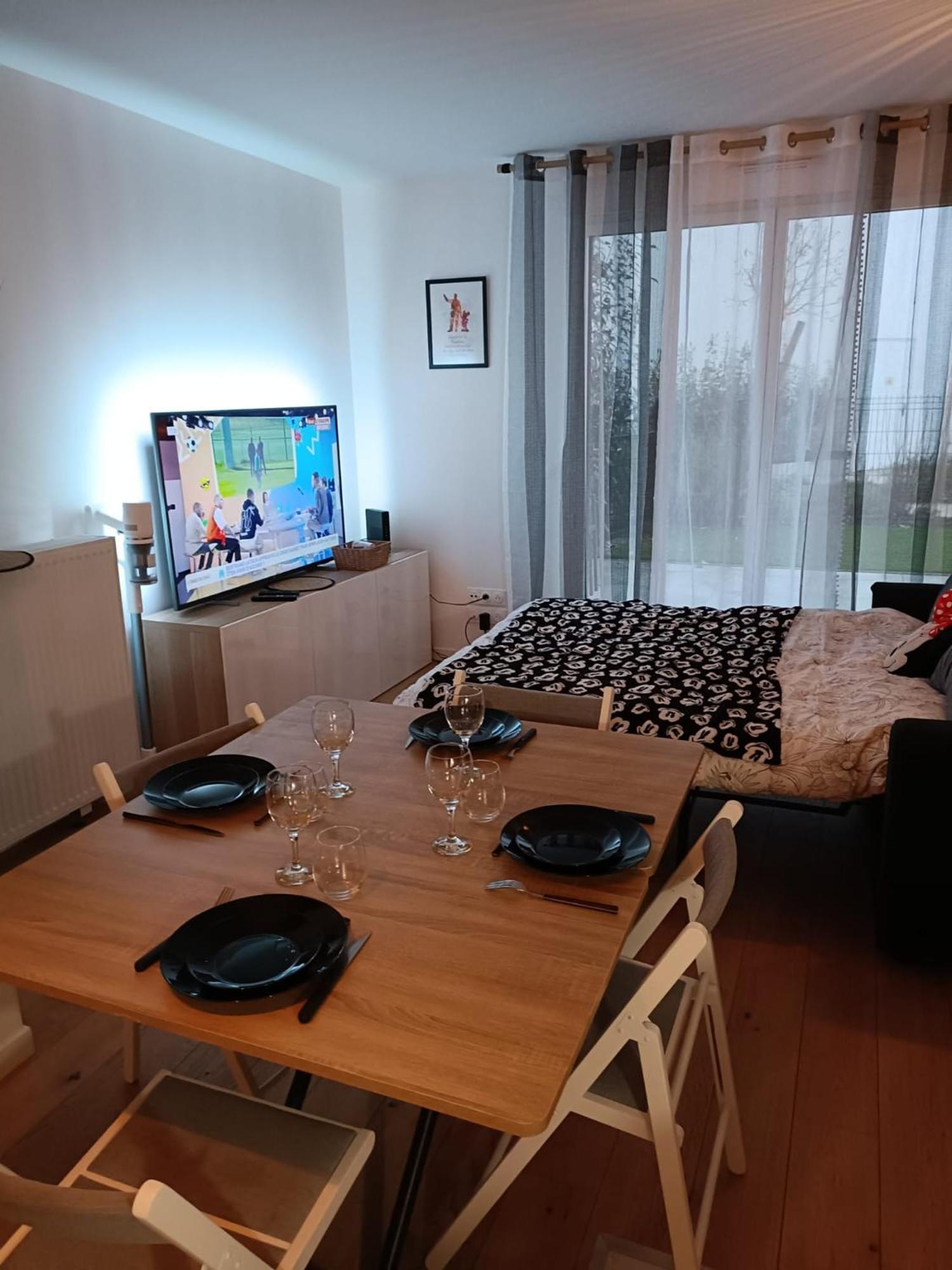 Disney - Paris 5 Min De Disney - Pk Prive Gratuit - 4 Personnes - Terrasse Jardin شيسي المظهر الخارجي الصورة