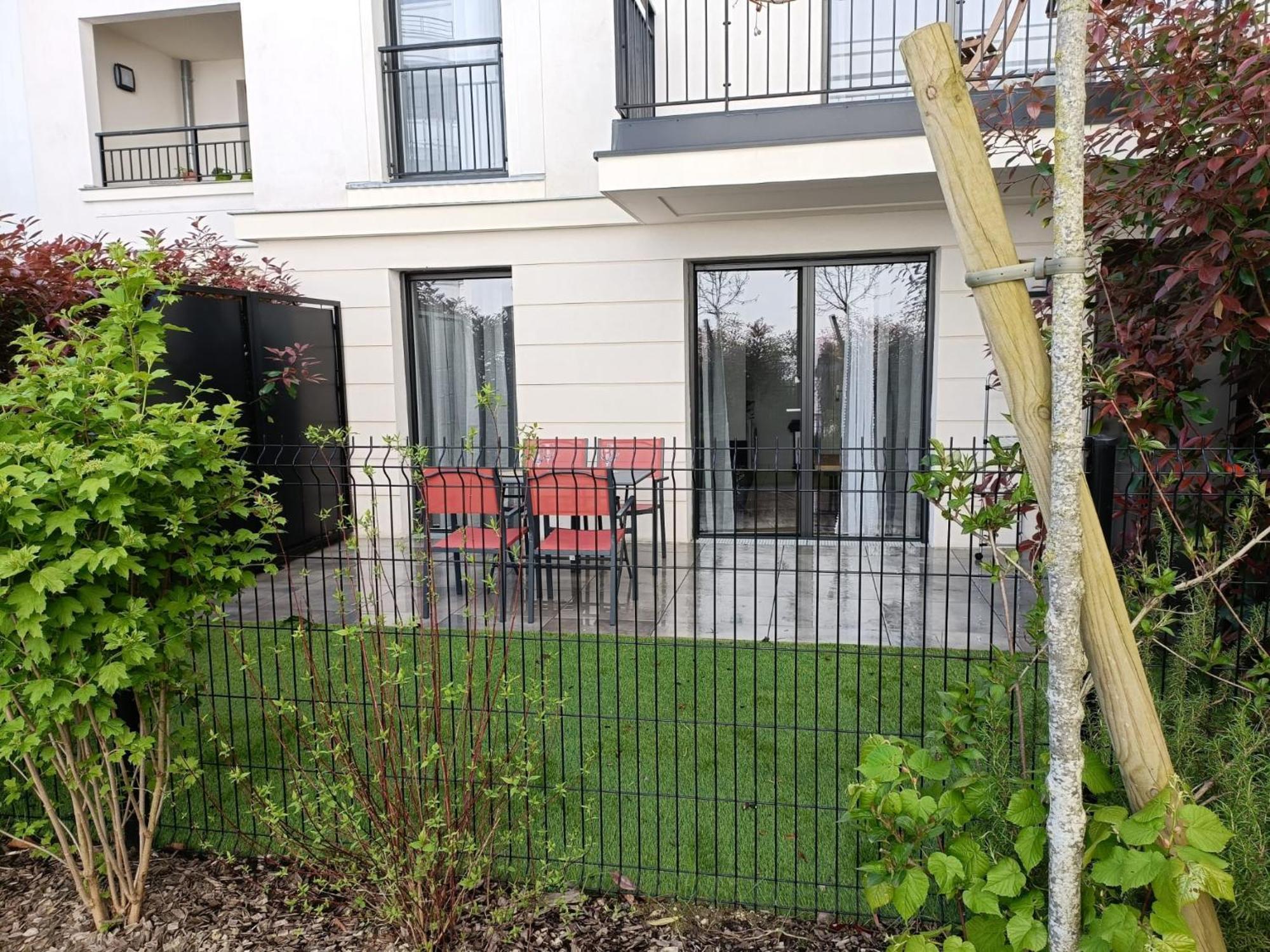 Disney - Paris 5 Min De Disney - Pk Prive Gratuit - 4 Personnes - Terrasse Jardin شيسي المظهر الخارجي الصورة