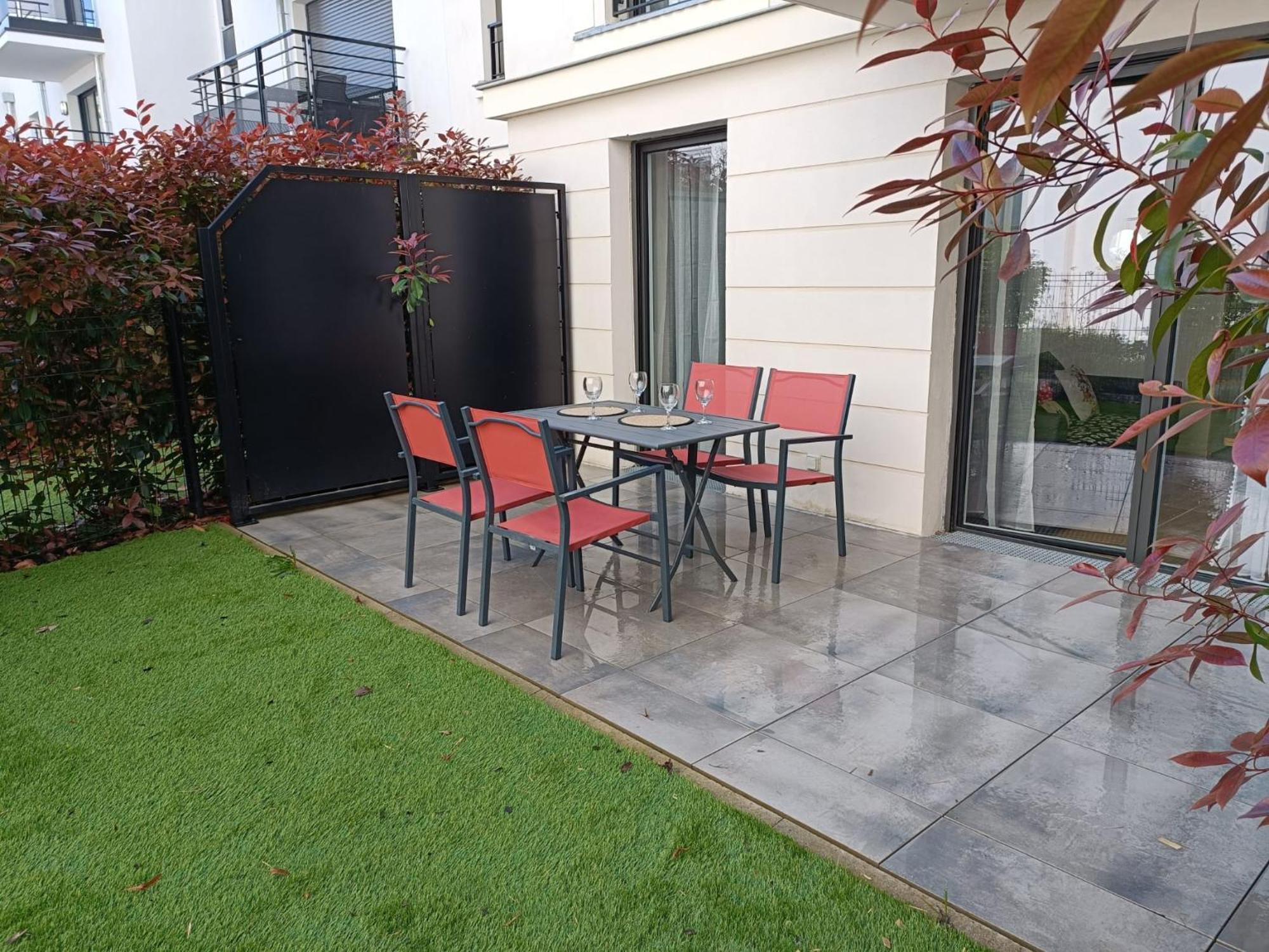 Disney - Paris 5 Min De Disney - Pk Prive Gratuit - 4 Personnes - Terrasse Jardin شيسي المظهر الخارجي الصورة